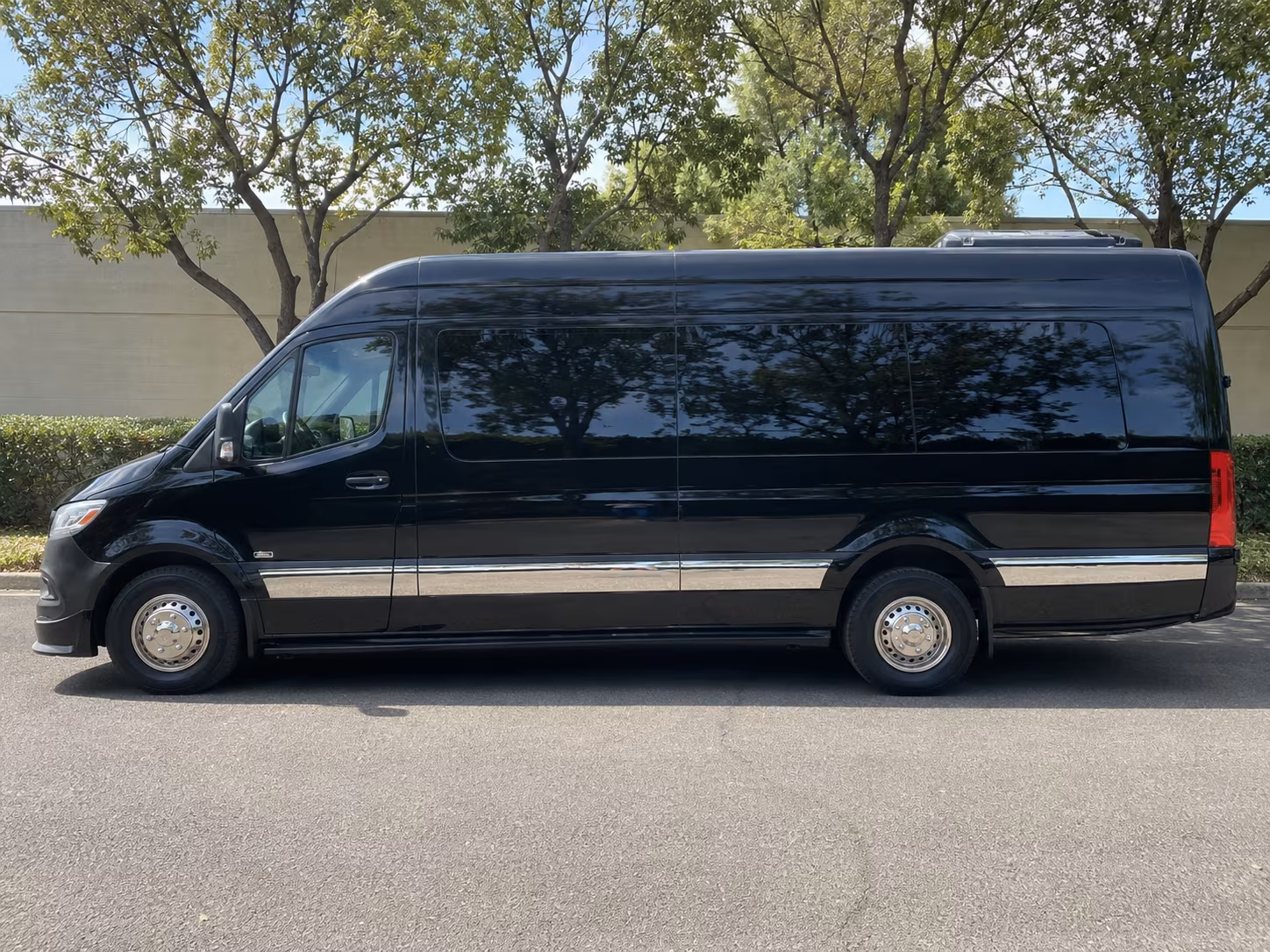 find and book transportation for your next convention or trade show 4