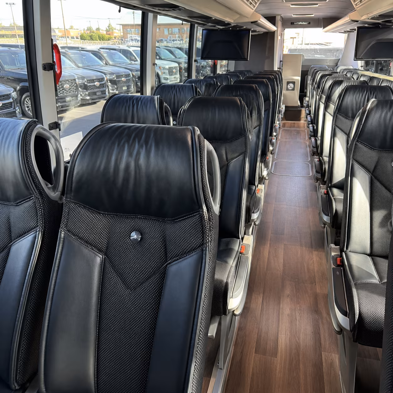 long distance charter buses from new braunfels to houston sporting events