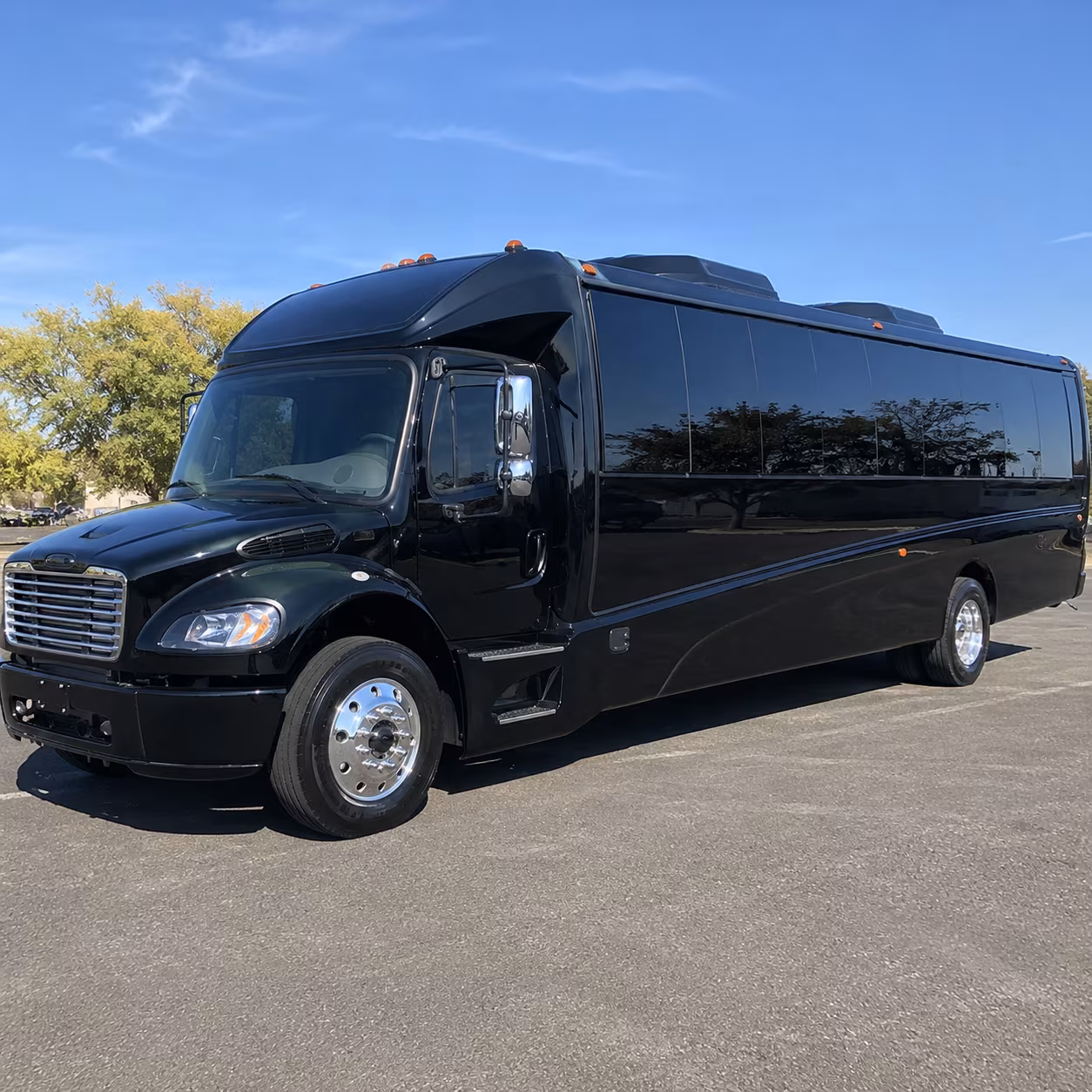 new braunfels 18 passenger minibus