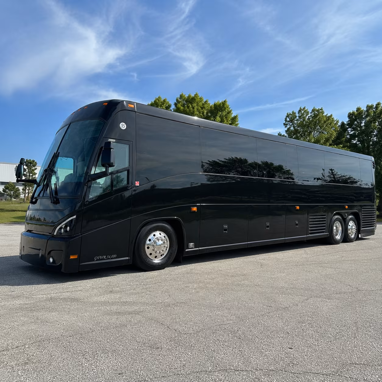 new braunfels 47 passenger charter bus