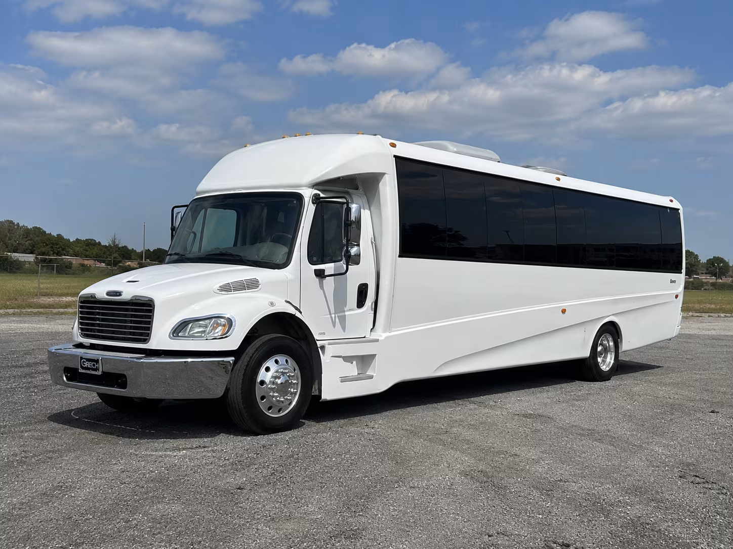 new braunfels 50 passenger party bus