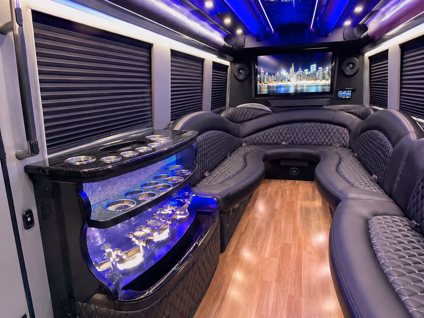 new braunfels holiday party bus rental