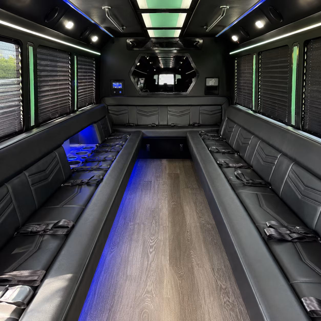 party buses to gruene hall and live music nights in gruene